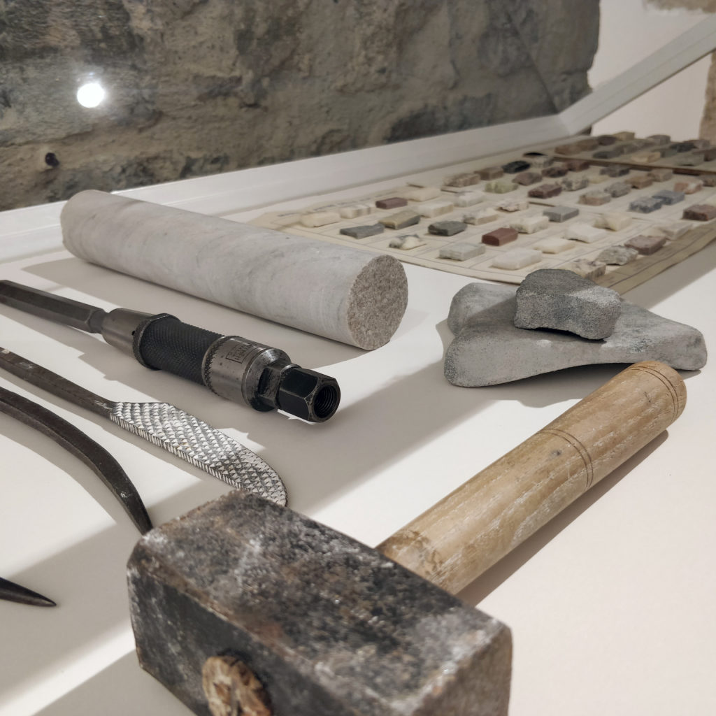Outils du tailleur de marbre. Photo : Christophe Colrat